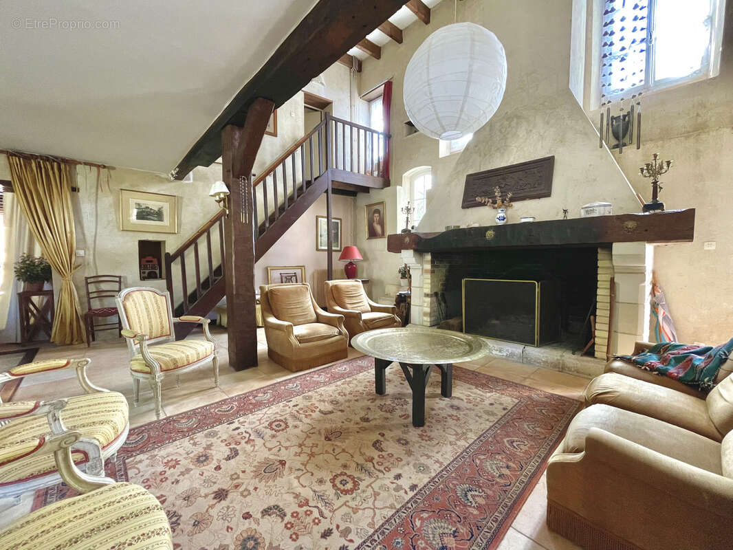 Maison à FONTAINE-HENRY