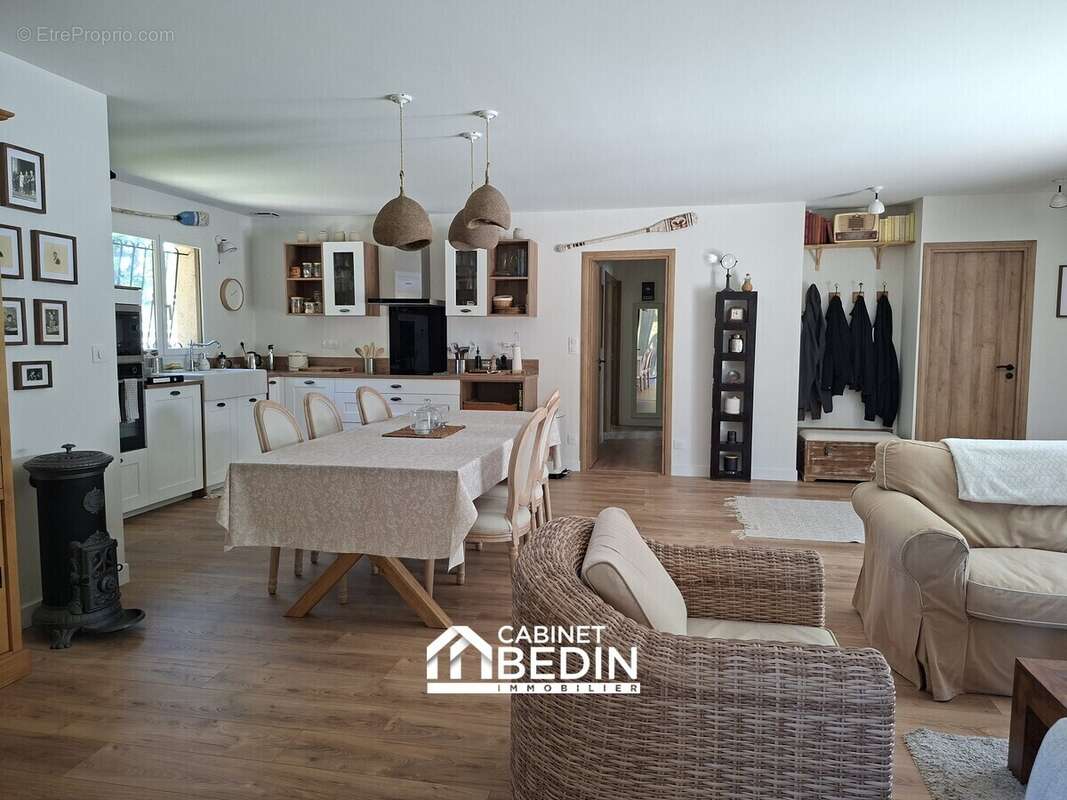 Maison 98 m² à Biganos  - photo 3