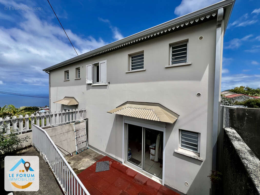 Maison à PETITE-ILE