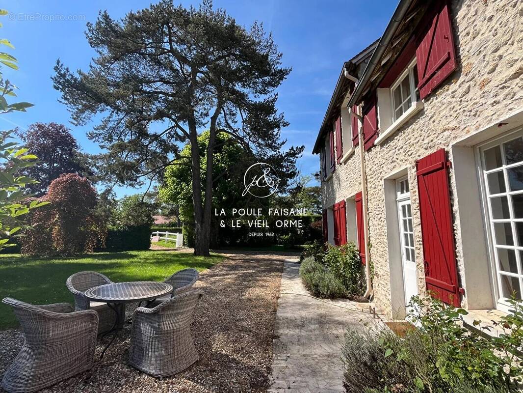 Maison à BAZAINVILLE