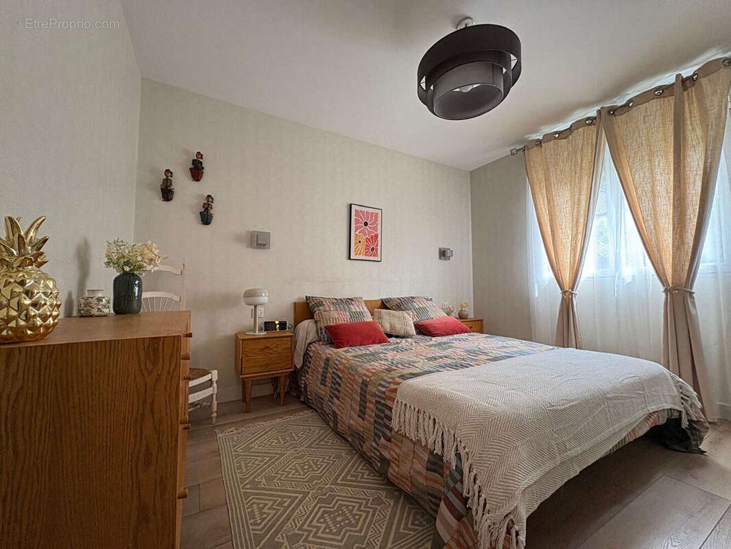 Maison à VILLEBON-SUR-YVETTE