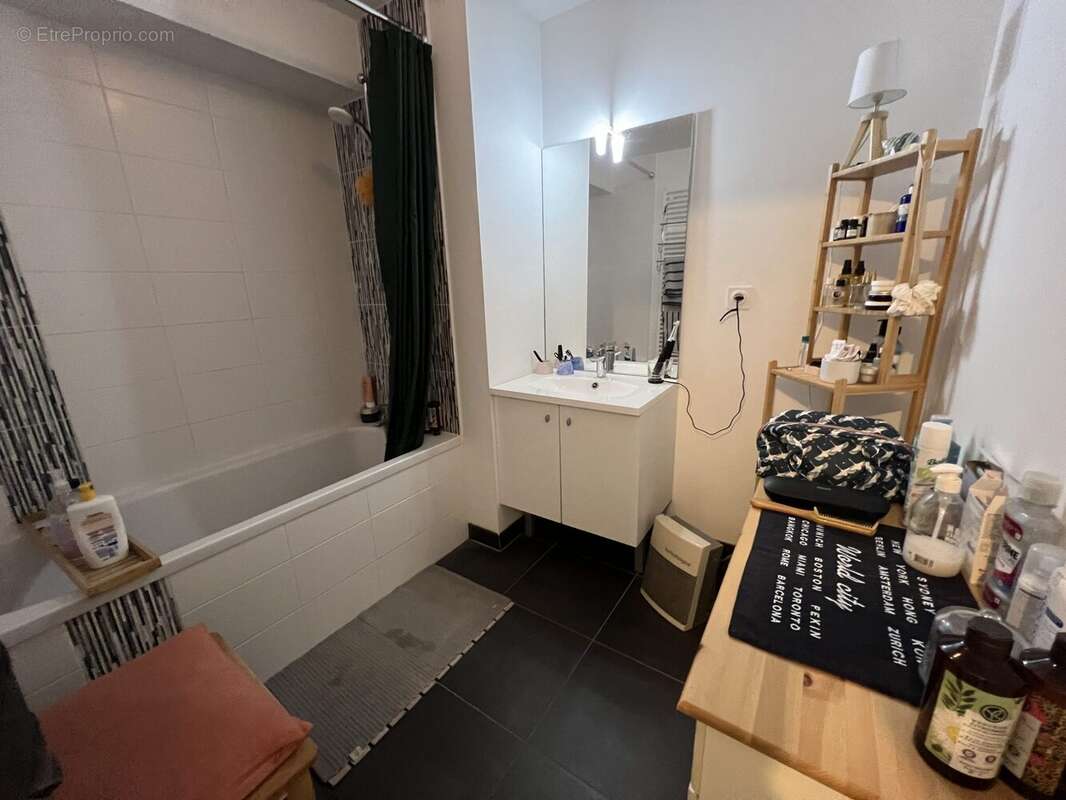 Appartement à NOYAL-CHATILLON-SUR-SEICHE