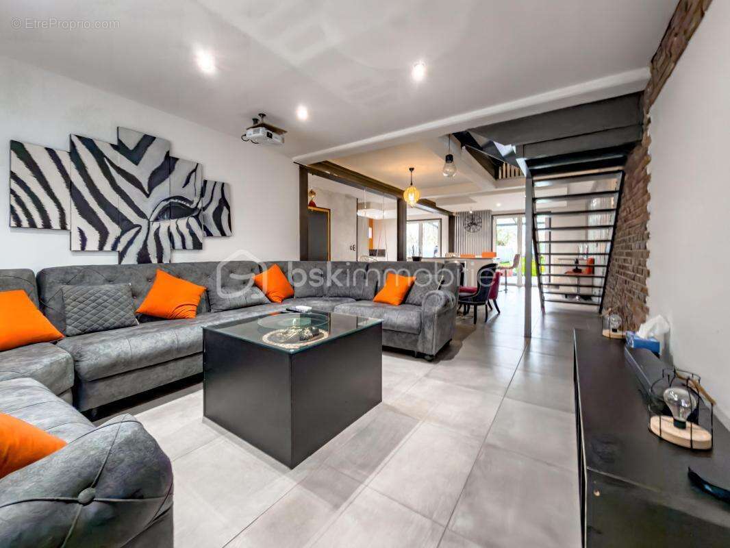 Une maison familiale d'exception, prête à accueillir vos plus beaux projets - photo 5