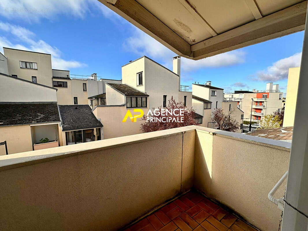 Appartement à SARTROUVILLE