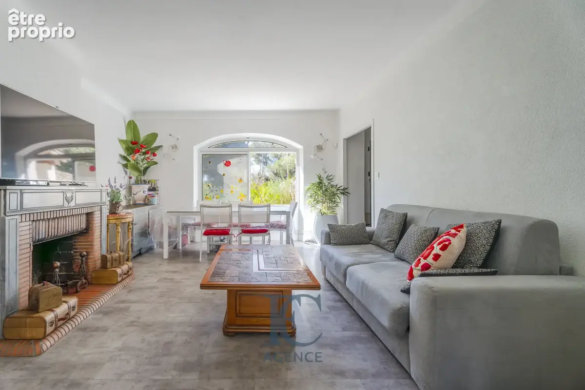 Maison T6 avec piscine à proximité de la plage - photo 2