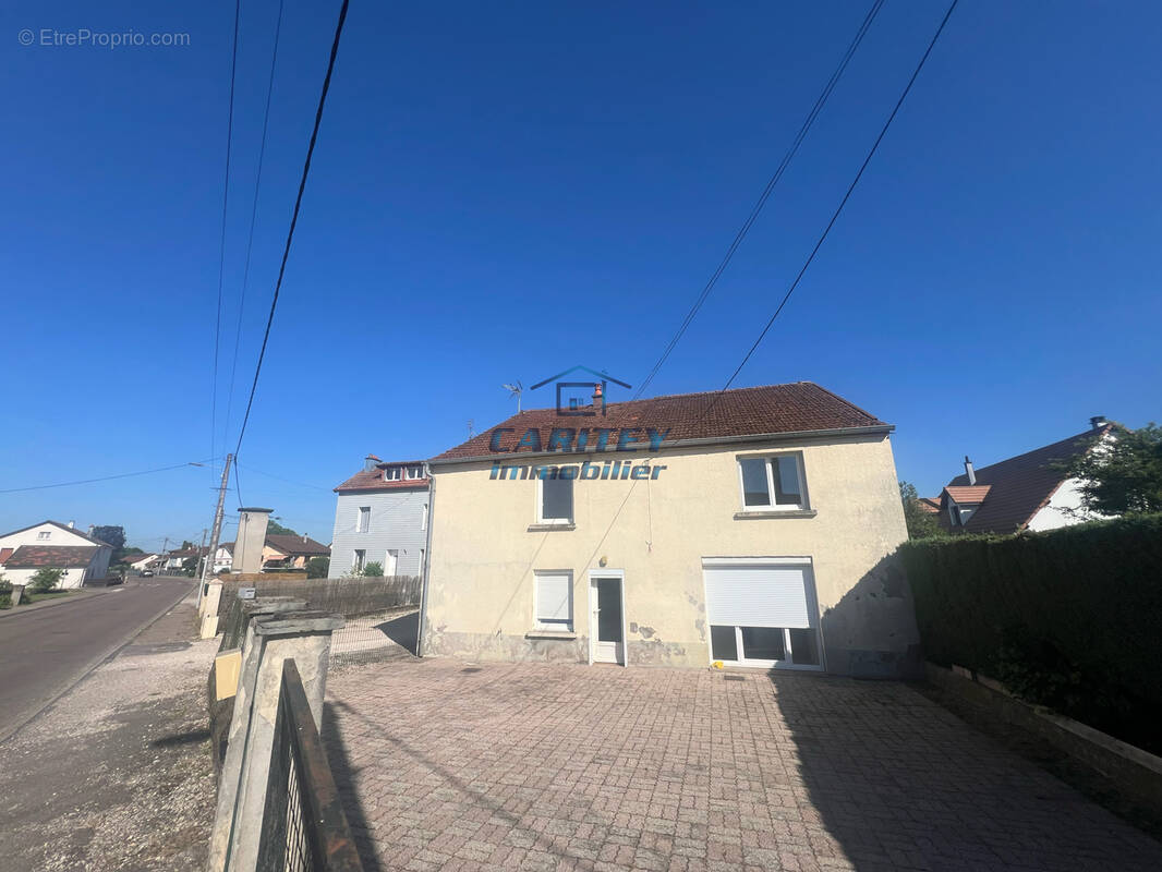 Maison à FROIDECONCHE