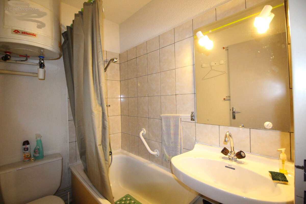 Appartement à SAINT-AVENTIN