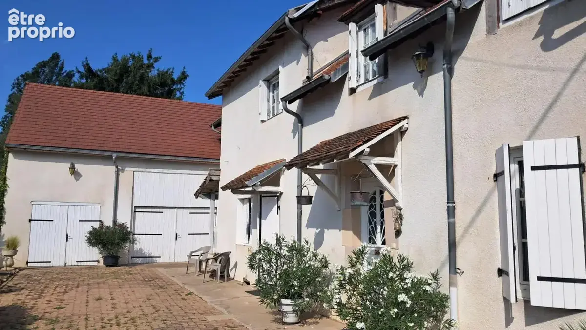 Maison 4 pièces 160 m² à vendre à Vendat (03110) - photo 3