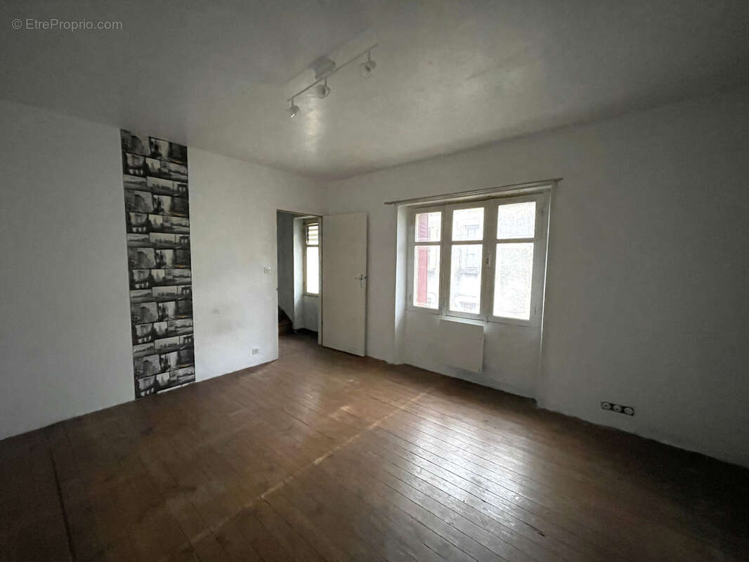 Maison à LE CELLIER