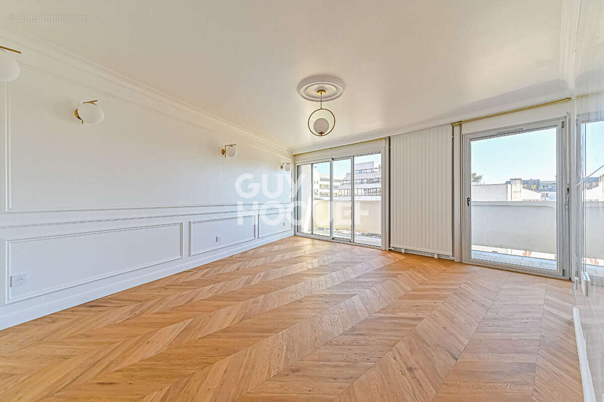 Appartement à PARIS-12E