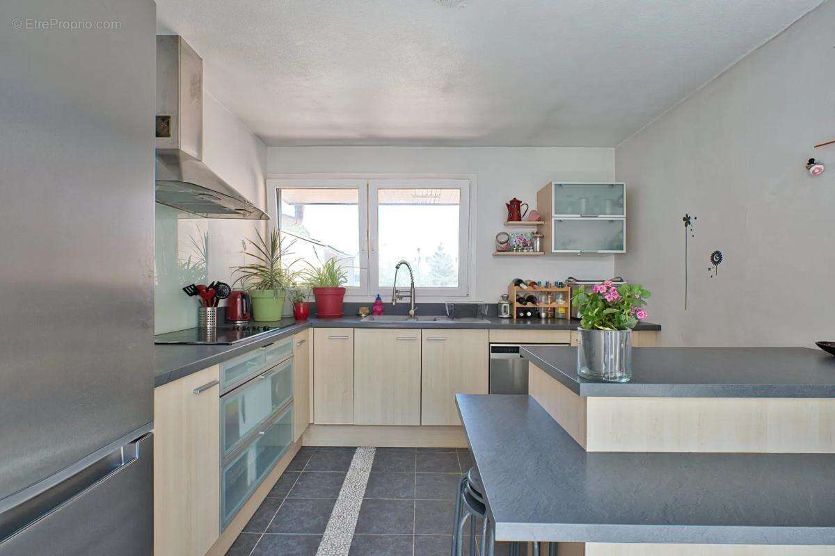 Appartement de 6 pièces de 108 m² à Jarville-la-Malgrange - photo 3