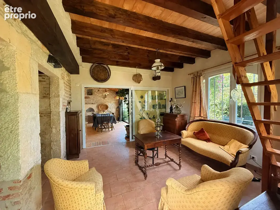 Maison en pierre avec grange et piscine - photo 3