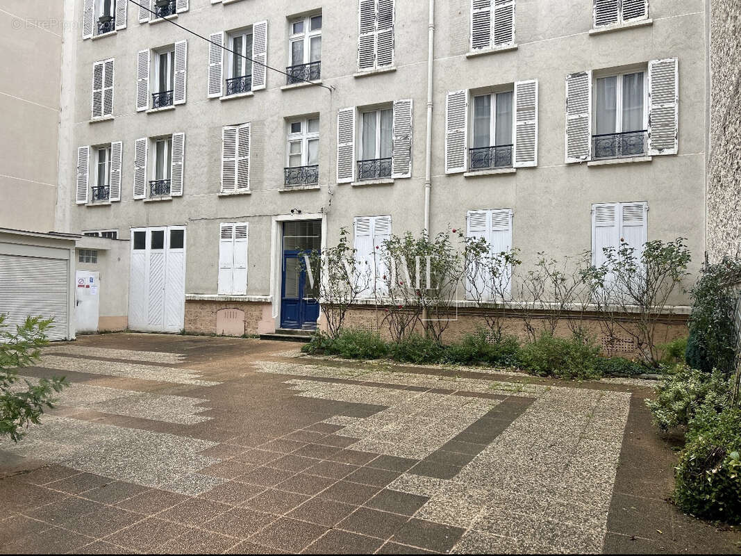 Appartement à CHARENTON-LE-PONT