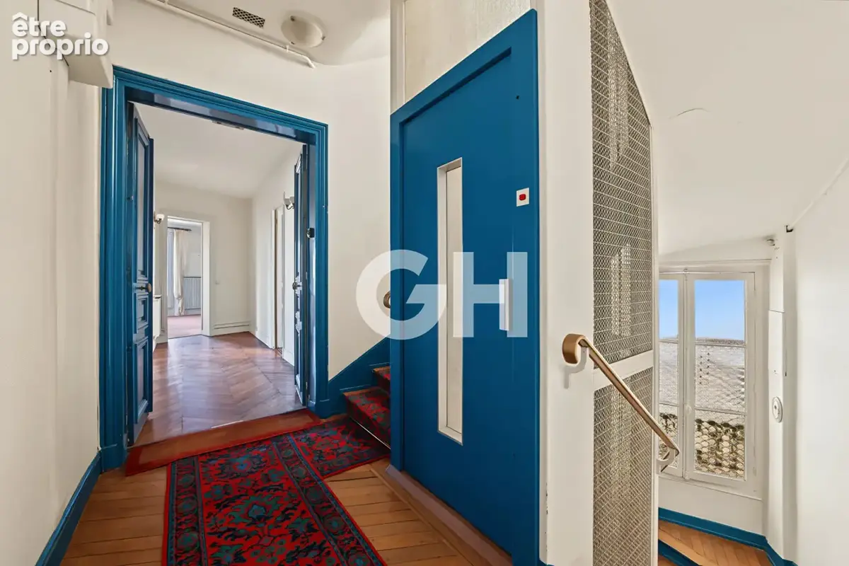Place de la Nation : appartement familial de 3 chambres avec balcon - photo 9