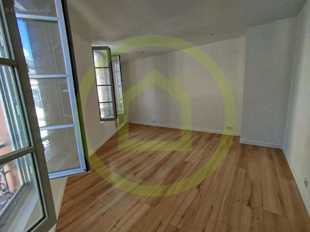 Appartement à VENCE