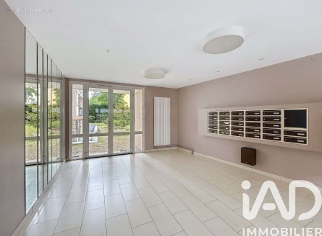 Photo 3 - Appartement à IVRY-SUR-SEINE