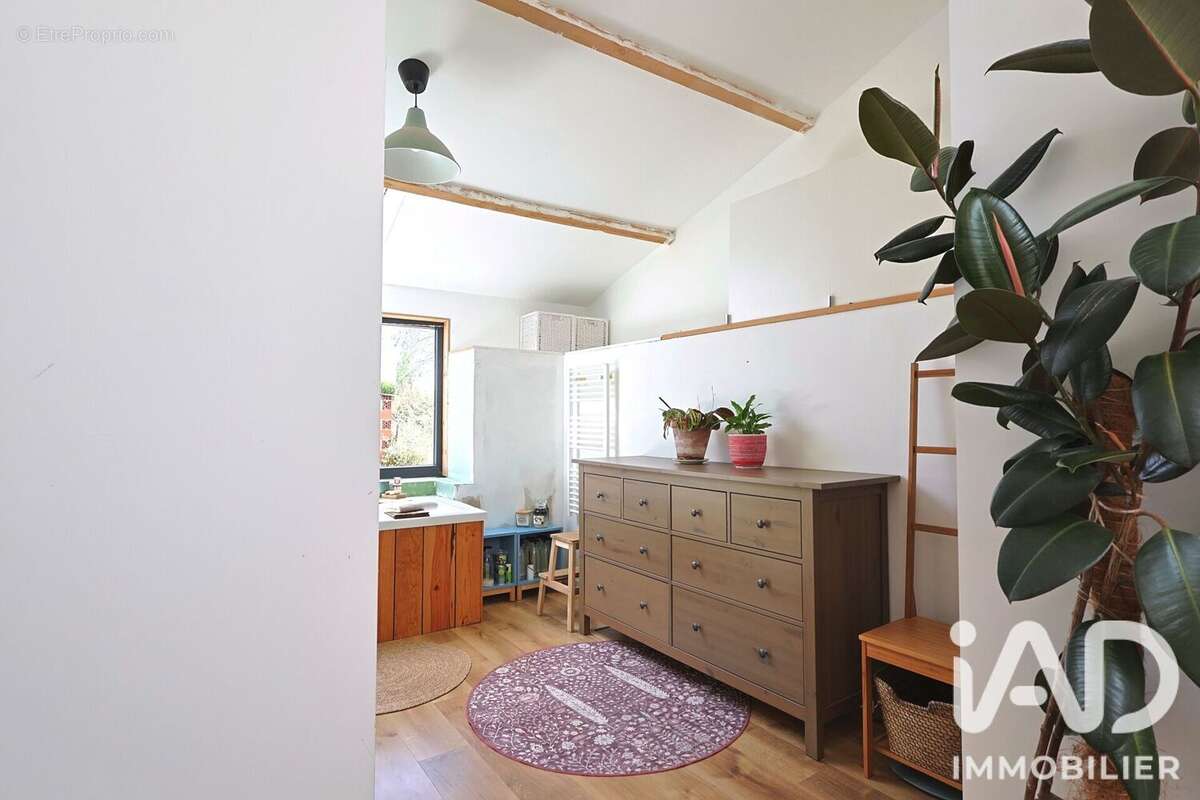 Maison 75 m² à Cersay  - photo 4