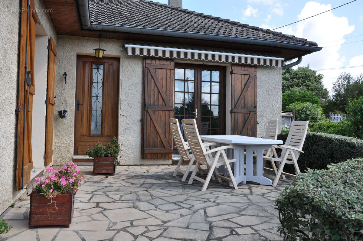 Beau pavillon sur sous-sol, 3 chambres et terrain arboré de 1510 m2 - photo 17