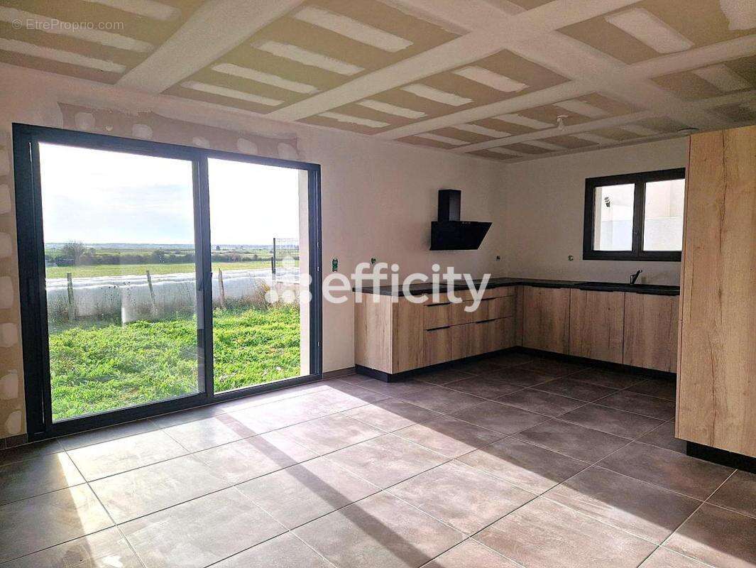 Maison à NIEULLE-SUR-SEUDRE