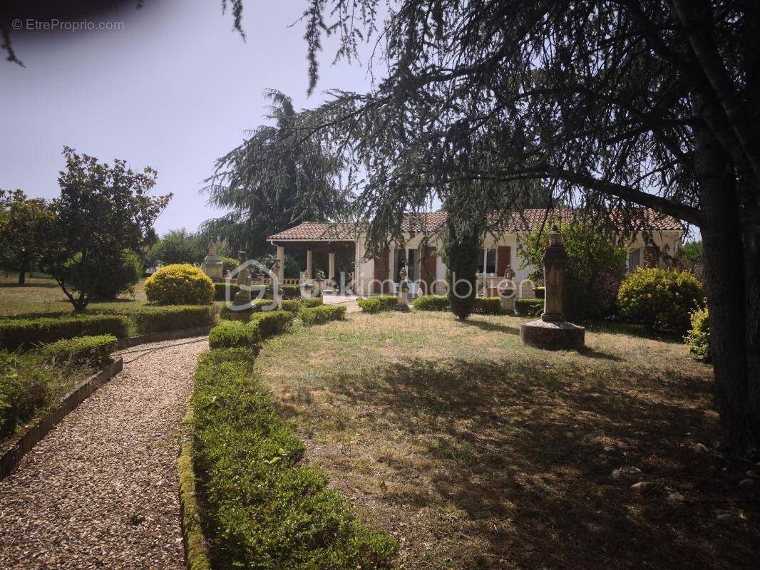 Maison à GOURS