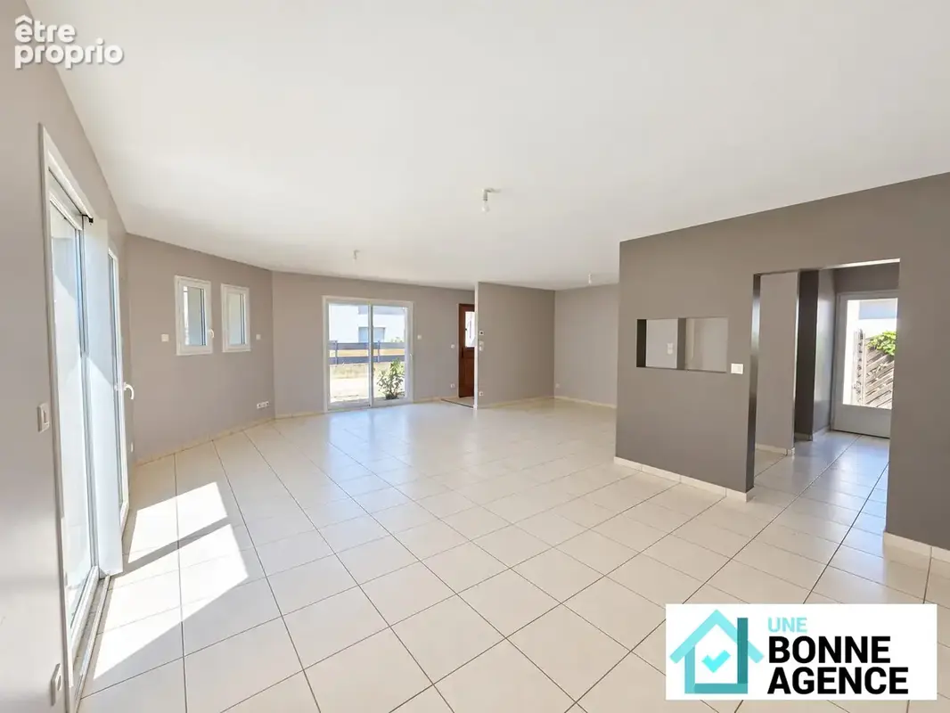 Maison 5 pièces 124 m² à vendre à Montlouis-Sur-Loire (37270) - photo 2