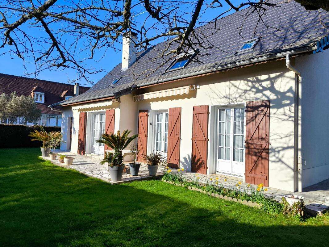 Maison à LONS