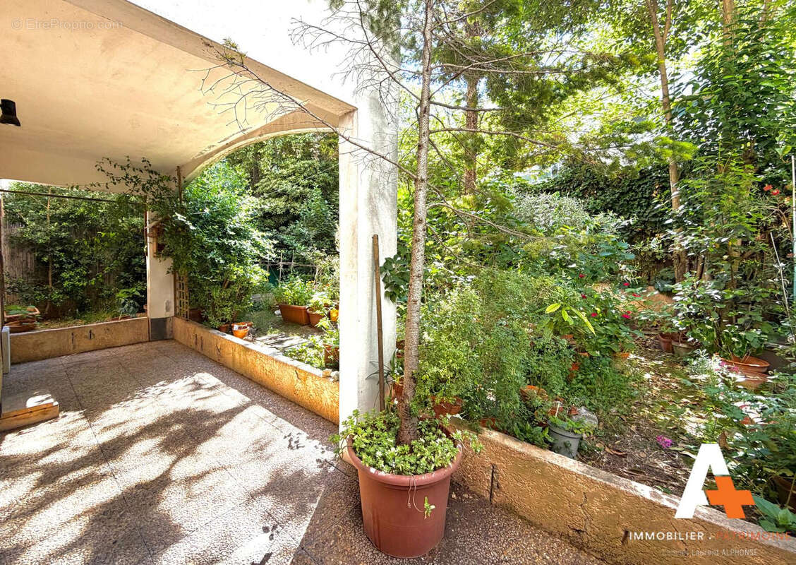 Appartement à MARSEILLE-10E