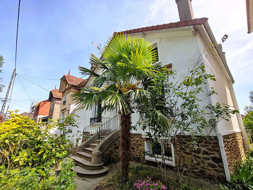 Maison à VILLEMOMBLE