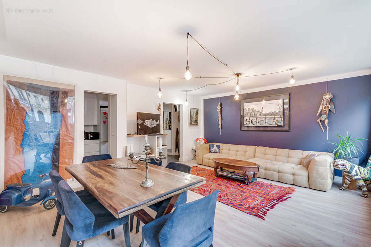 Appartement à PARIS-20E