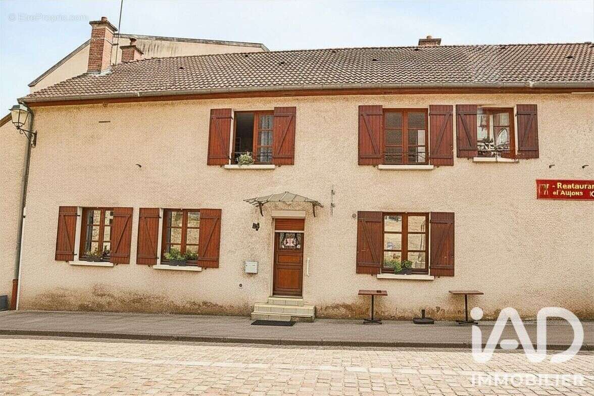 Photo 2 - Appartement à CHATEAUVILLAIN