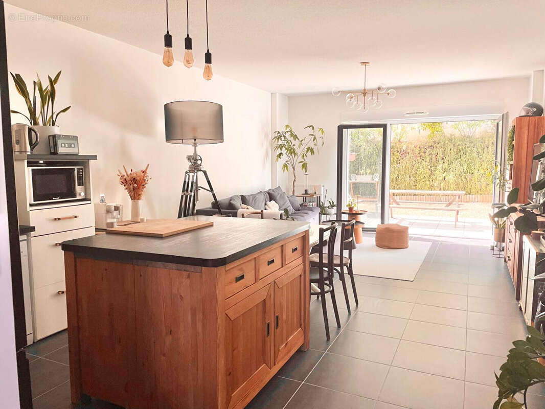 Appartement à SAINT-JEAN-DE-VEDAS