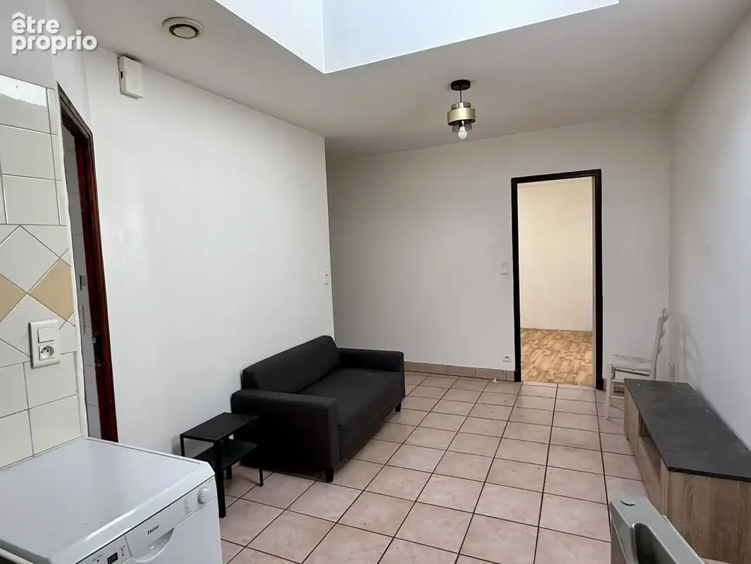 Lescure village - Petite maison de 32 m2 avec garage en rez-de-chaussée. - photo 4