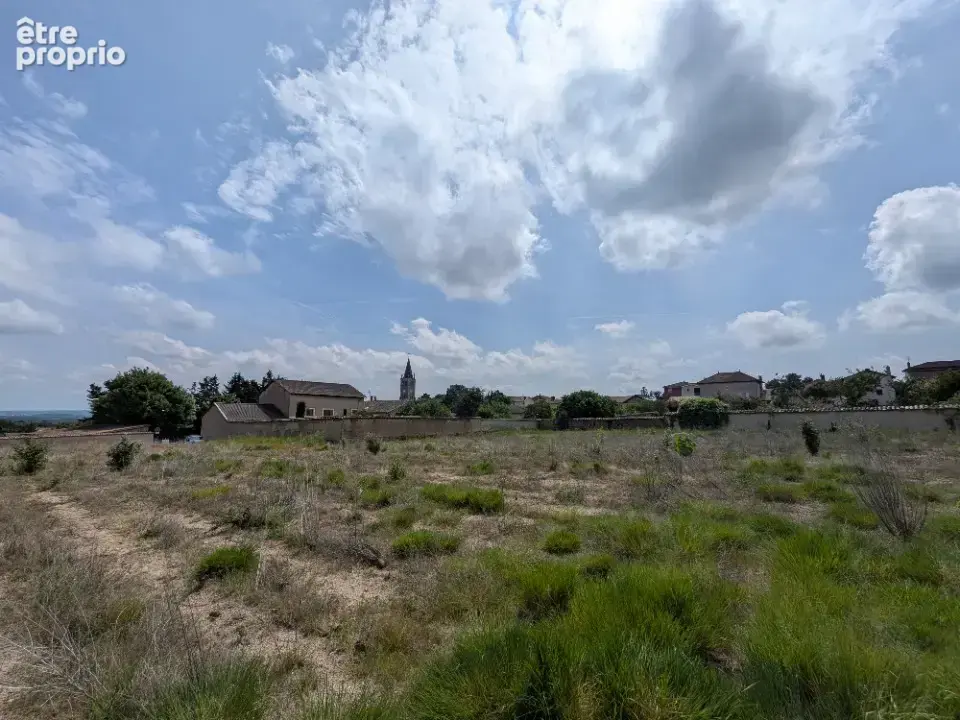 Terrain à LANCIE