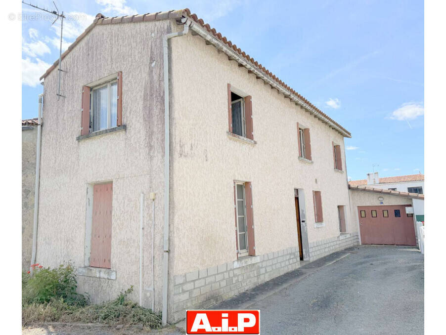 Maison à LA CHATAIGNERAIE