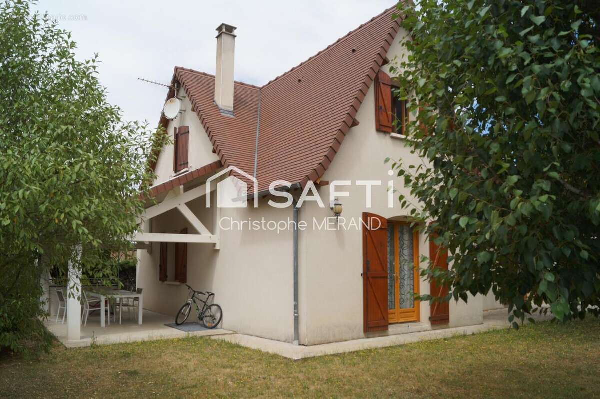 Photo 8 - Maison à LES ORMES
