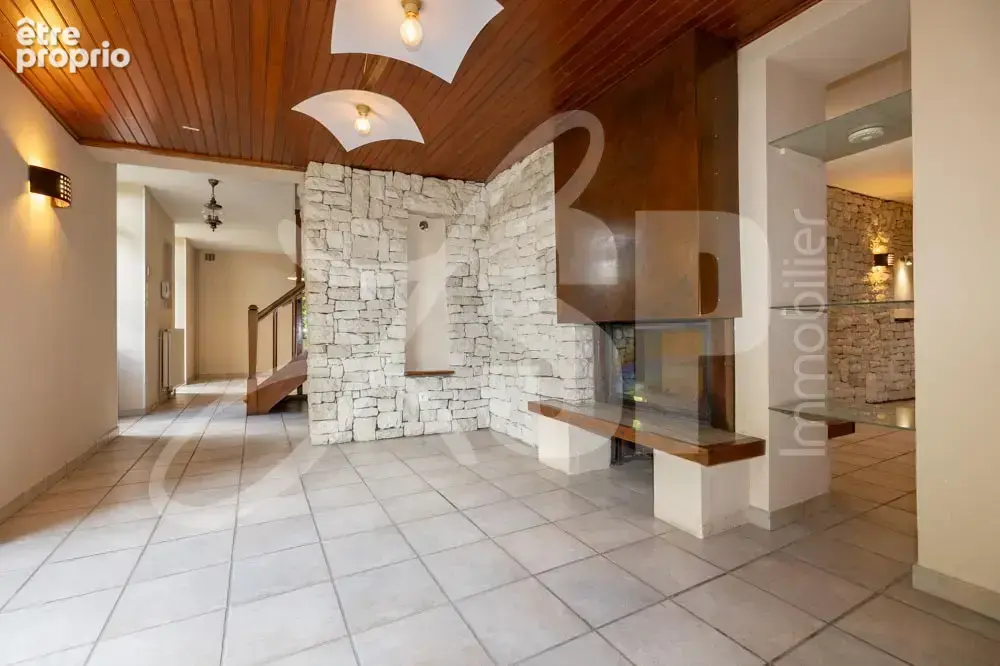 Maison T5 avec petite dépendance