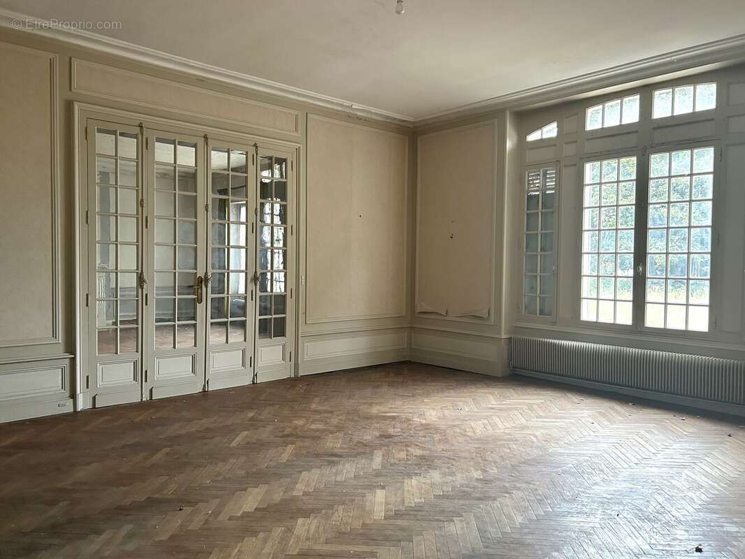 Photo 2 - Appartement à SAINT-JULIEN-EN-BORN