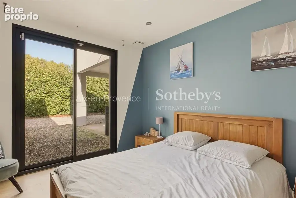 Propriété contemporaine de 250 m² sur un terrain arboré de 4 000 m² - photo 16