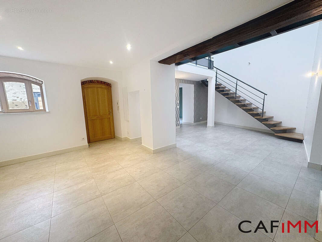 Maison à SAINT-LAURENT-D'AGNY