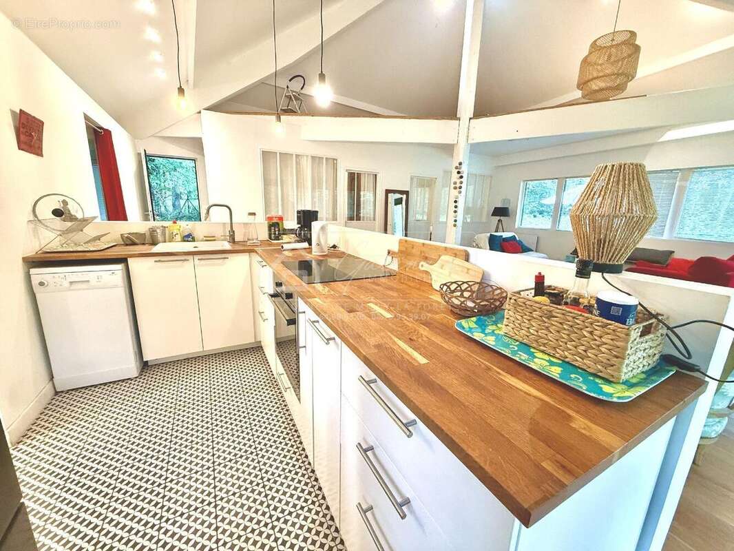 Maison à NOISY-SUR-ECOLE