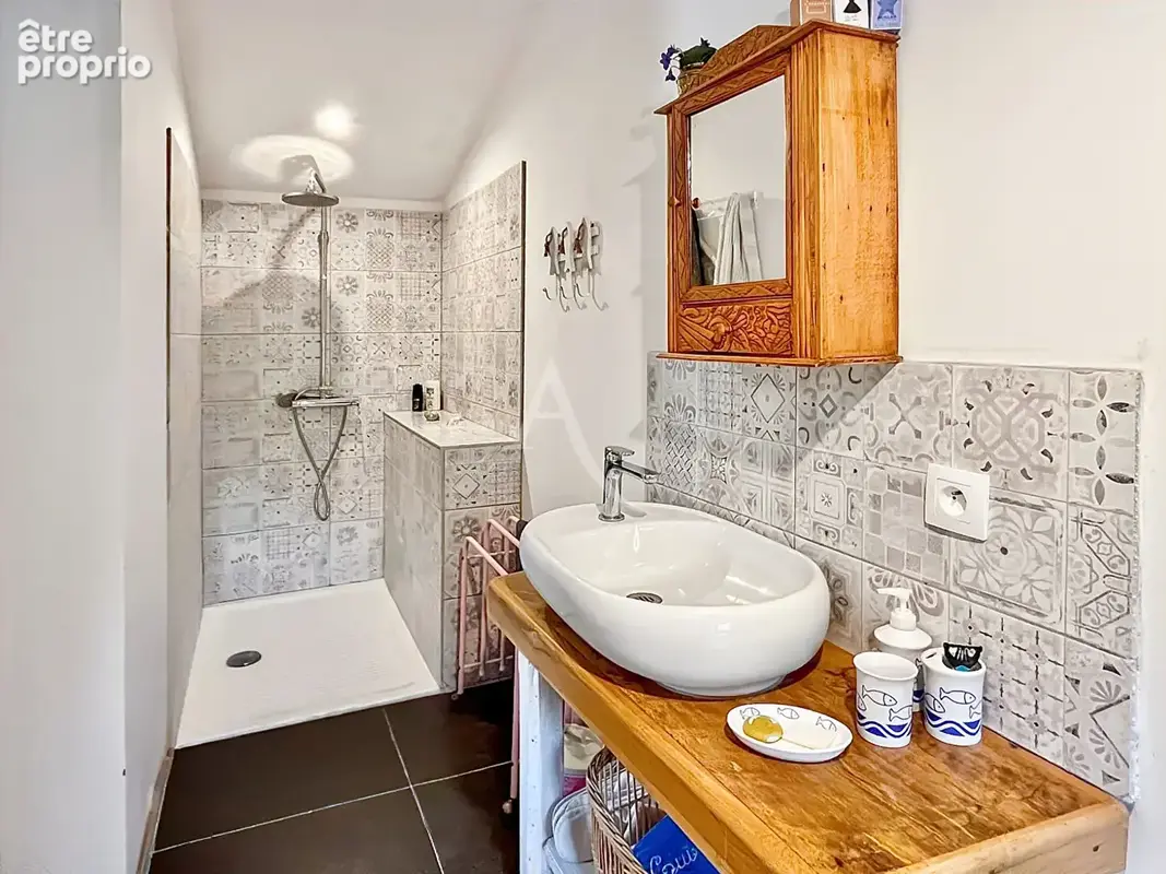 A VENDRE - Superbe maison en pierre avec dépendance et piscine - photo 15