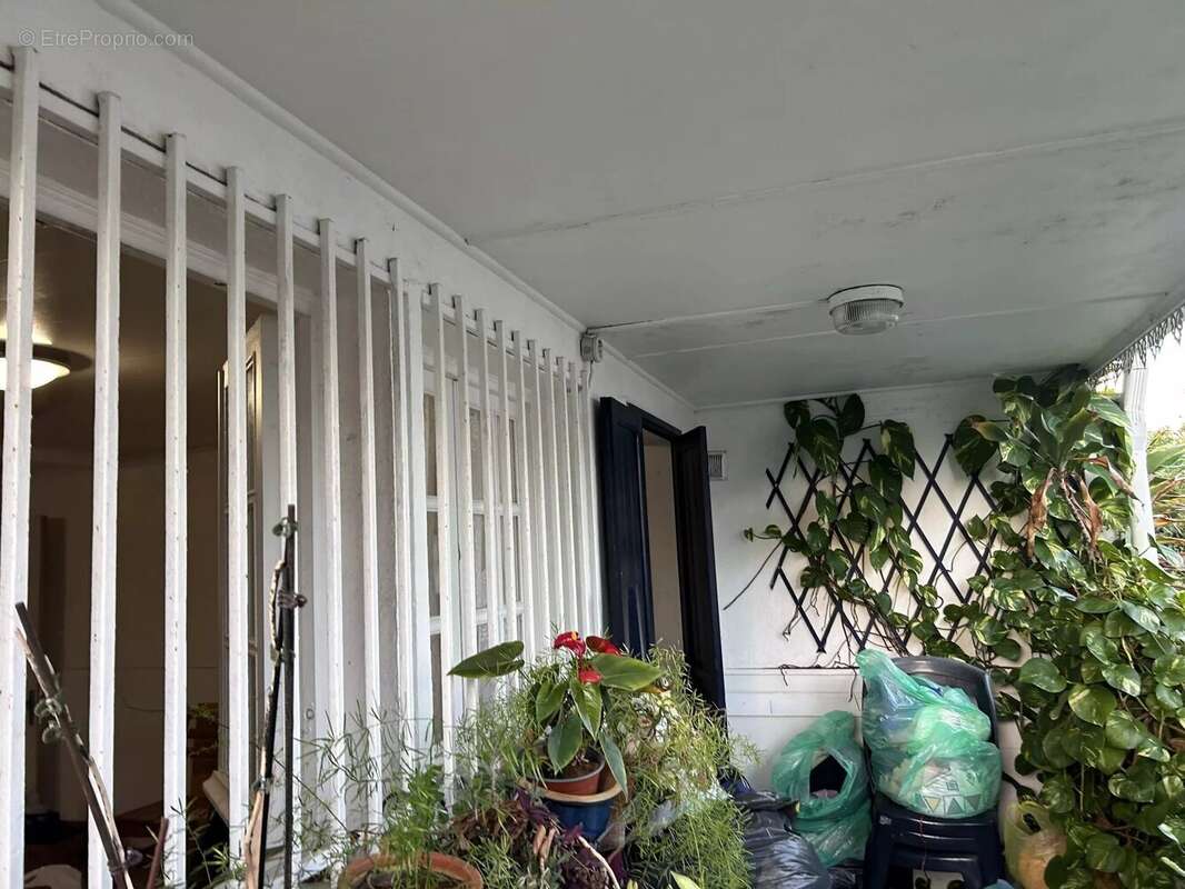 Maison à Saint-Pierre: confort et praticité au rendez-vous - photo 6