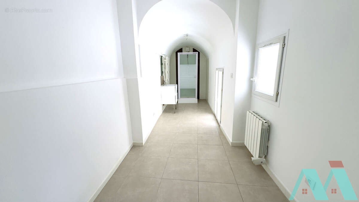 Appartement à SIGNES
