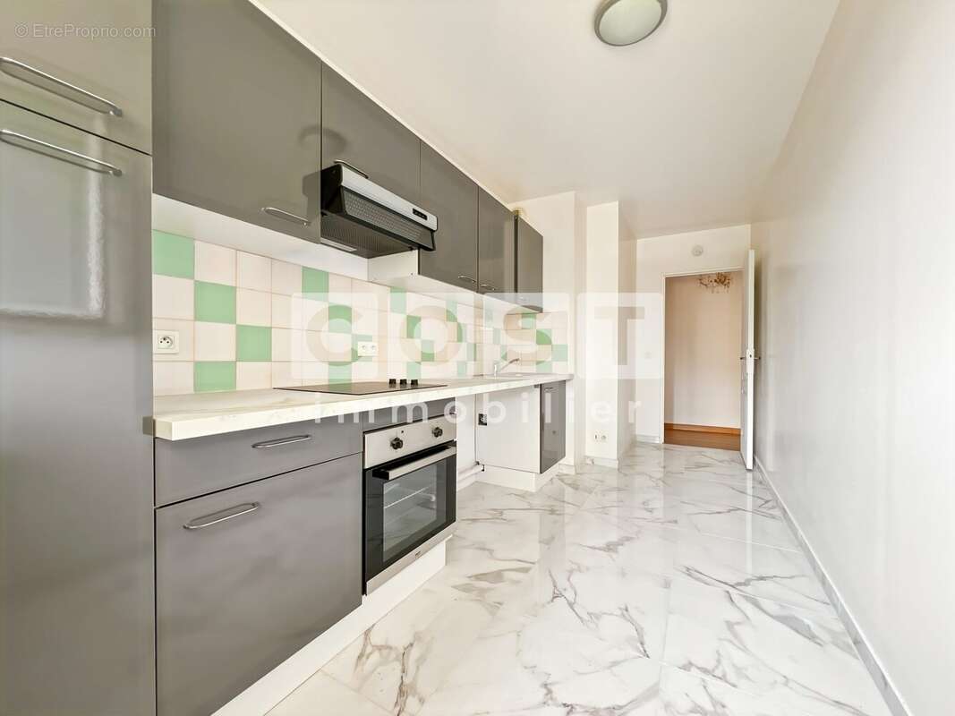 Appartement à COLOMBES