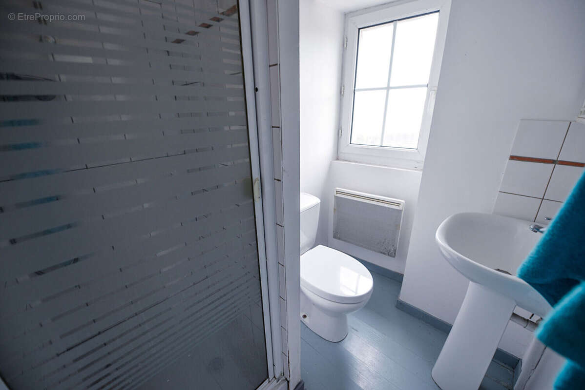 Immeuble avec 3 studios loues / secteur chu - photo 9
