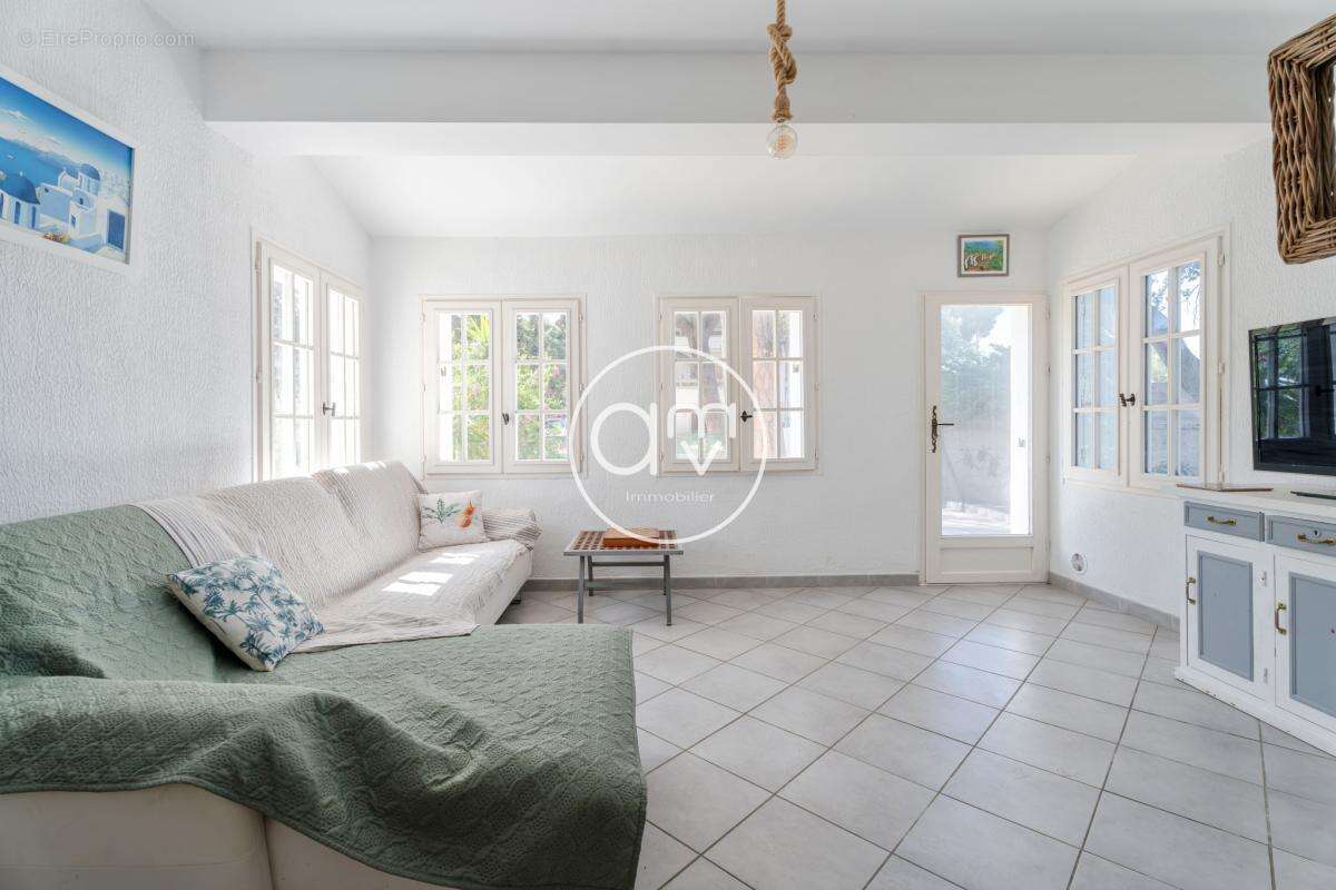 Hyeres - les pesquiers - villa  en pleine propriete - parcel - photo 10
