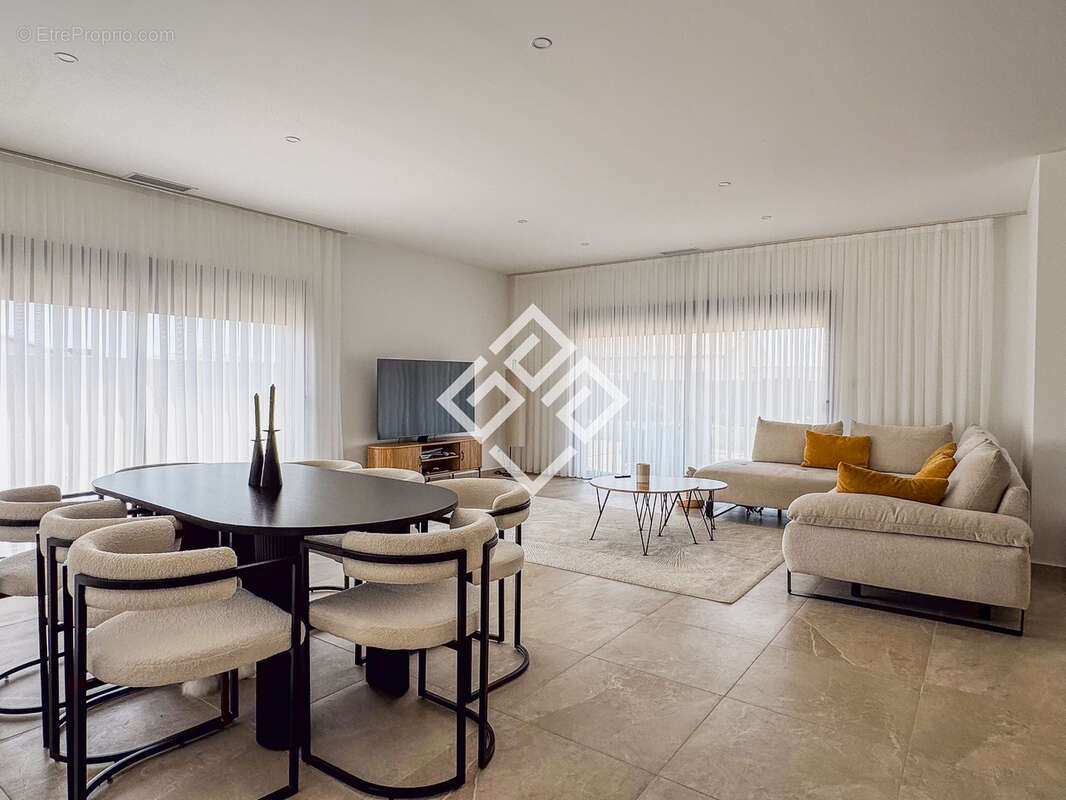 Une élégante villa contemporaine de plain-pied - photo 2