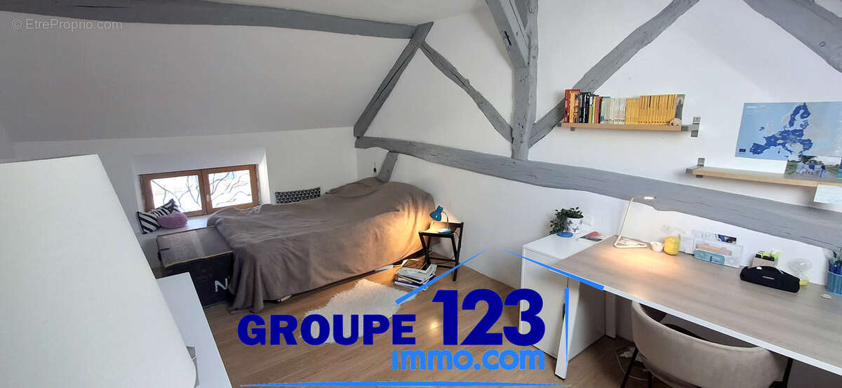 Maison à POILLY-SUR-THOLON