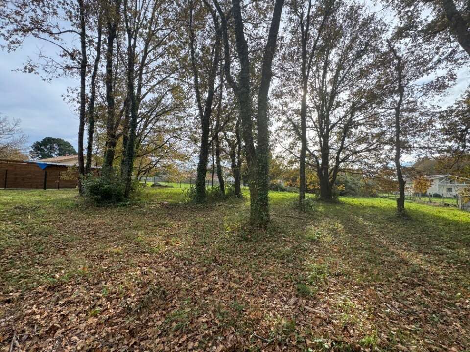 Terrain à LESPARRE-MEDOC