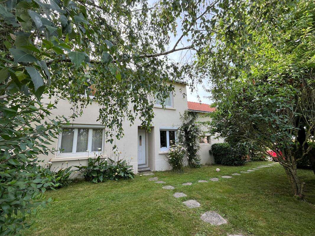 Maison 143 m² à Campbon  - photo 2
